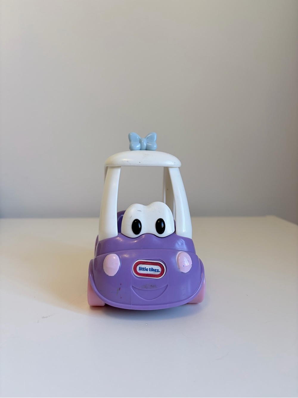 Little Tikes Purple and White Cozy Coupe Push Car Toy Dollhouse